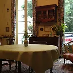 فندق Chateau Des Jacobins أجان