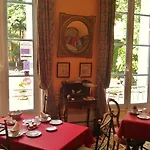 Ξενοδοχείο Chateau Des Jacobins 3*