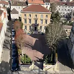 Chateau Des Jacobins Hotel 3*