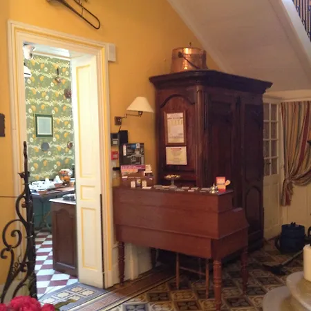 Chateau Des Jacobins Hotel 3*