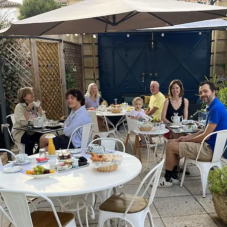 Chateau Des Jacobins 3*