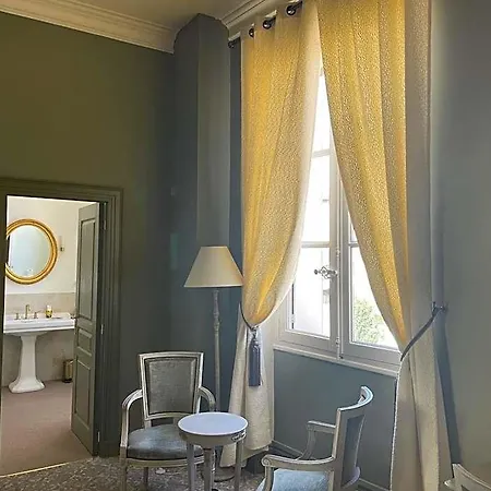 Chateau Des Jacobins 3* אז'ן