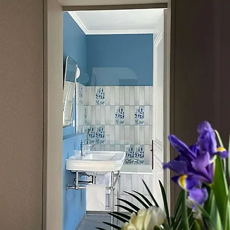 Hotell Chateau Des Jacobins 3*