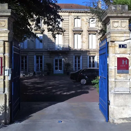 Chateau Des Jacobins Hotel 3*