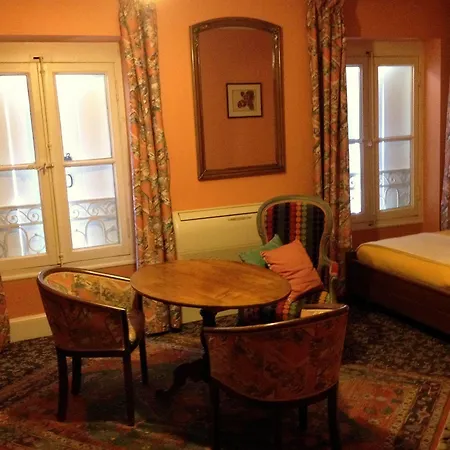 Chateau Des Jacobins 3*
