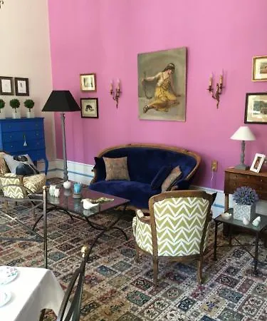 Chateau Des Jacobins Otel 3*