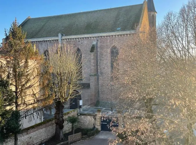 Hotel Chateau Des Jacobins 3*