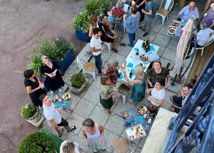 Chateau Des Jacobins מלון 3*