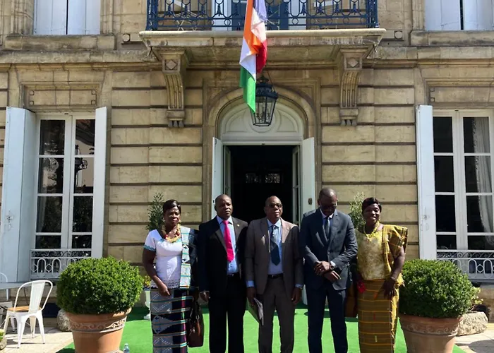 Chateau Des Jacobins فندق 3*