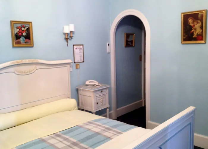 Chateau Des Jacobins Hotel