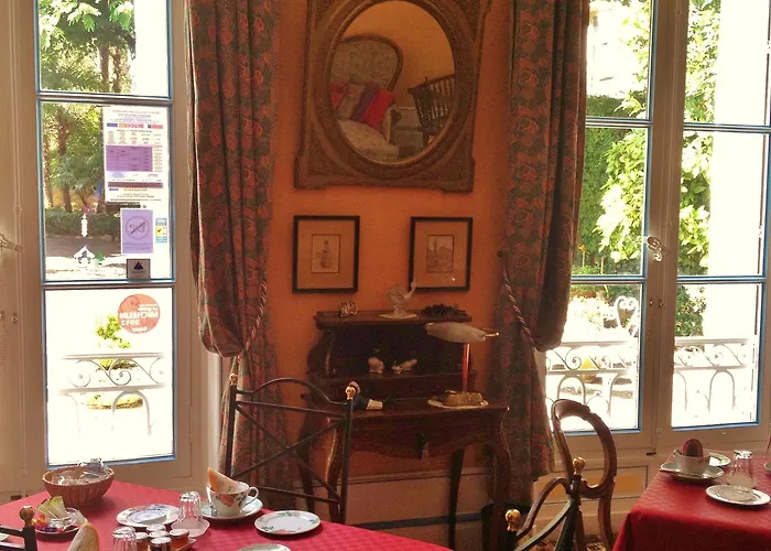 Hotel Chateau Des Jacobins 3*