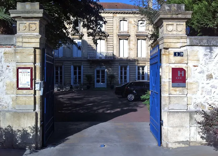 Chateau Des Jacobins מלון אז'ן