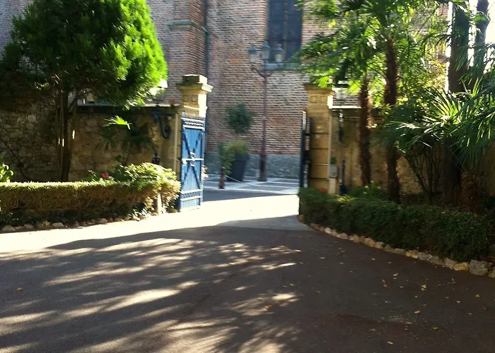 Chateau Des Jacobins