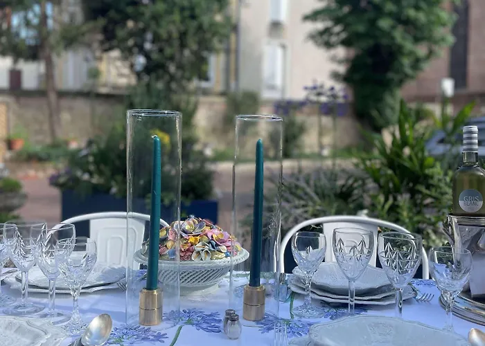 فندق Chateau Des Jacobins 3*