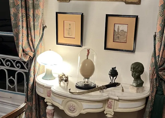 Chateau Des Jacobins فندق 3*