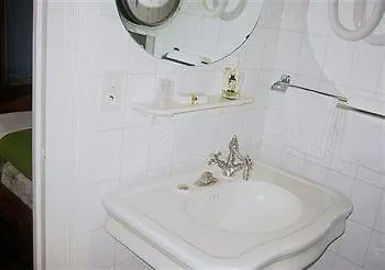 Chateau Des Jacobins אז'ן