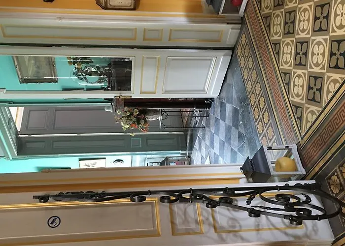 Chateau Des Jacobins 3* אז'ן